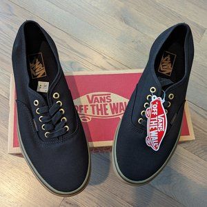 Vans Men's Authentic Gum Shoe Sneakers in Black with Rubber Sole - Size 10
